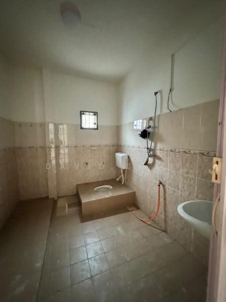 Terraced House for Sale in Taman Mutiara Rini (Skudai) - David Chan - Bathroom - PropertyGuru.com.my