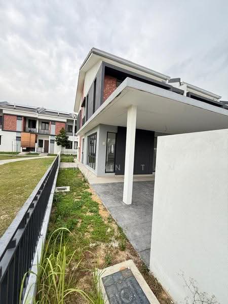 Rumah Teres 2-Tingkat untuk Dijual di Elmina (Shah Alam) - Winson Tam - Exterior - PropertyGuru.com.my