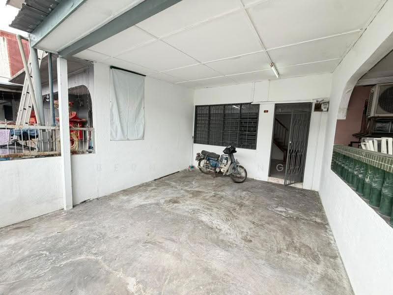 Rumah Teres 2-Tingkat untuk Dijual di Taman Sri Rawang (Rawang) - Bernard Ong - Exterior - PropertyGuru.com.my