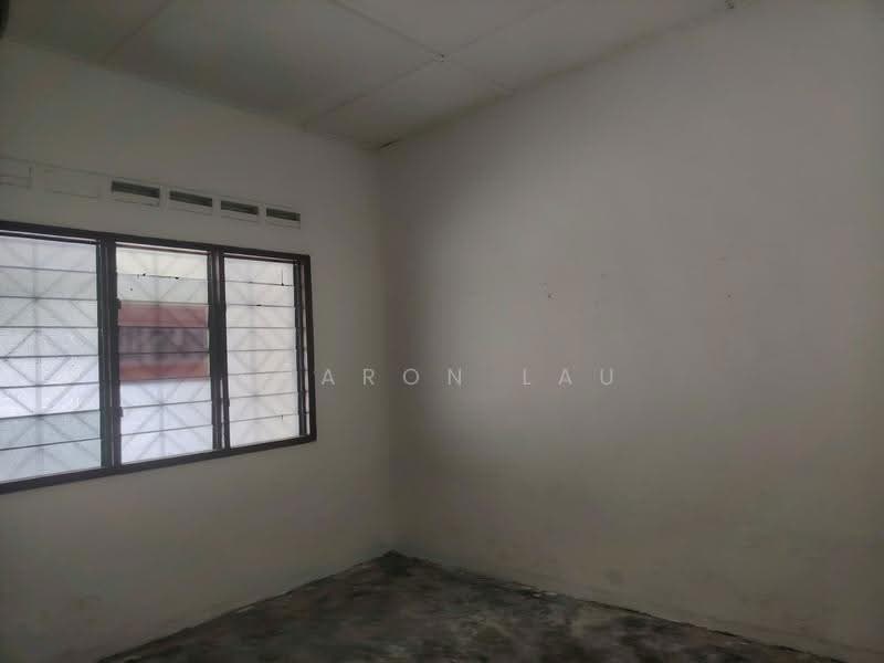 1-storey Terraced House for Sale in Taman Johor Jaya (Johor Bahru) - Sharon Lau - Interior - PropertyGuru.com.my