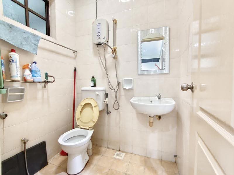Rumah Teres 2-Tingkat untuk Dijual di Bandar Baru Sri Klebang (Chemor) - Chris Chin - Bathroom - PropertyGuru.com.my