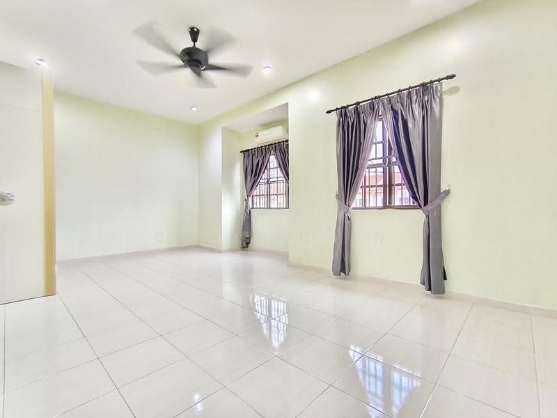 Rumah Teres 2-Tingkat untuk Dijual di Bandar Baru Sri Klebang (Chemor) - Chris Chin - Living Room - PropertyGuru.com.my