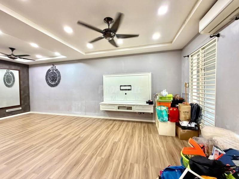 Rumah Teres 2-Tingkat untuk Dijual di Seksyen 7 (Shah Alam) - Mohammad Din Majid - Living Room - PropertyGuru.com.my