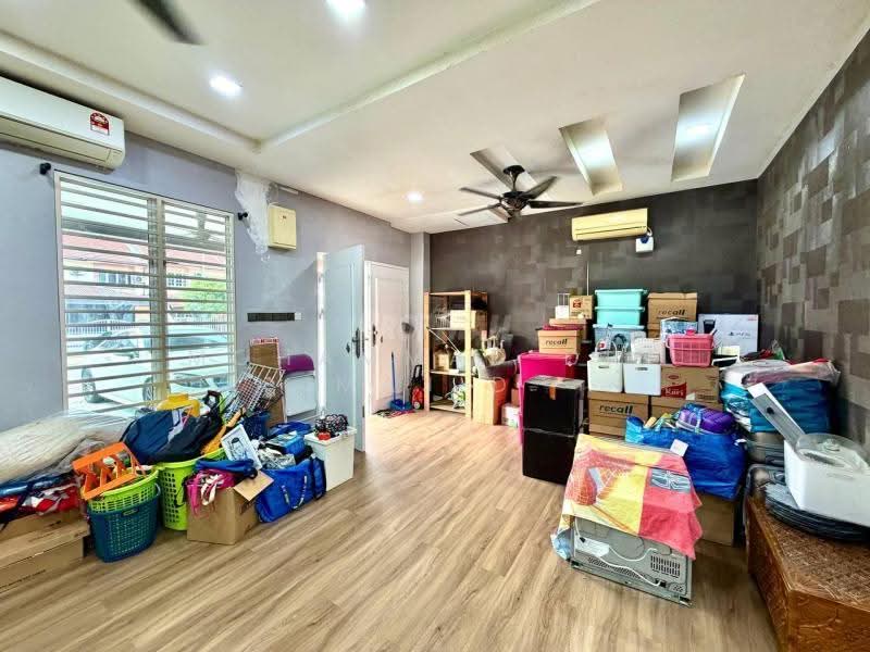 Rumah Teres 2-Tingkat untuk Dijual di Seksyen 7 (Shah Alam) - Mohammad Din Majid - Living Room - PropertyGuru.com.my