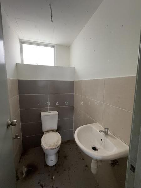 Shop for Rent in Medini (Iskandar Puteri (Nusajaya)) - Joan Sin - Bathroom - PropertyGuru.com.my