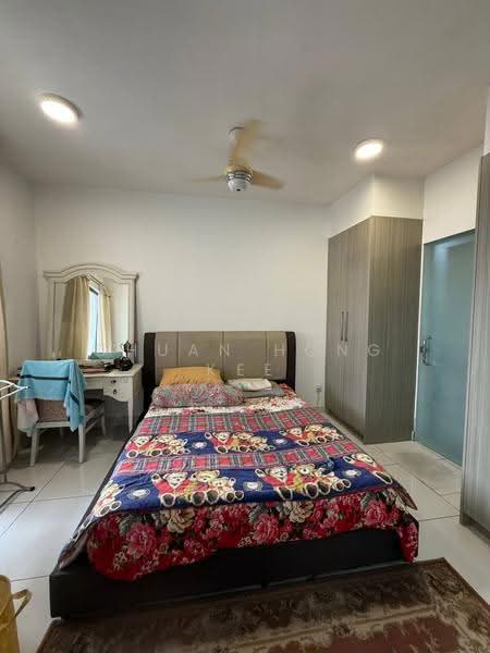 Kediaman Servis untuk Dijual di Residences @ 1 Tebrau - Chuan Hong Kee - Bedroom - PropertyGuru.com.my