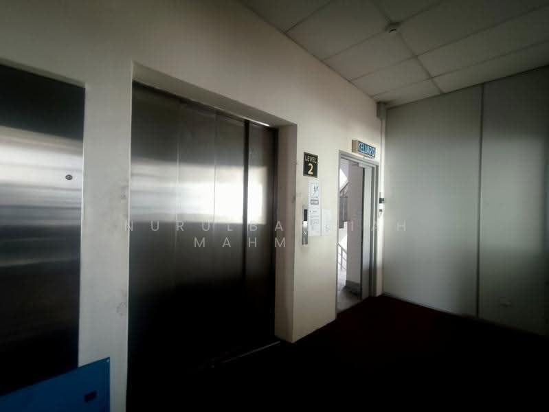 Factory for Sale in Seksyen 15 (Shah Alam) - Nurulbahtiah Mahmud - Corridor - PropertyGuru.com.my
