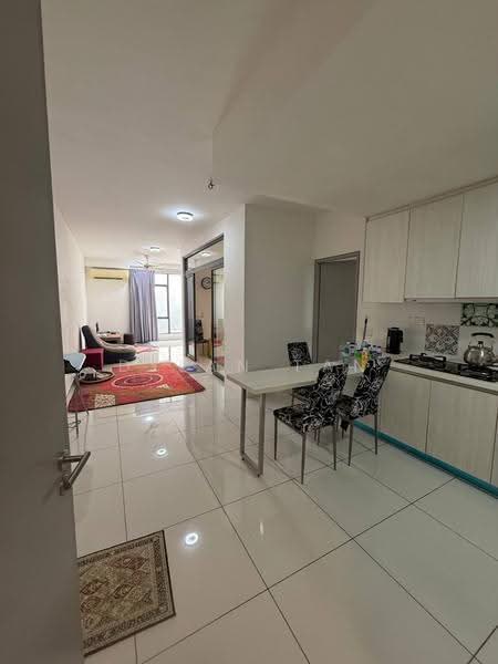 Kediaman Servis untuk Dijual di Residences @ 1 Tebrau - Dylan Tan - Living Room - PropertyGuru.com.my