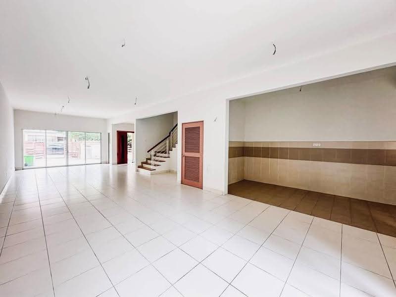 2-storey Terraced House for Sale in Denai Alam (Shah Alam) - Ka Ee - Living Room - PropertyGuru.com.my