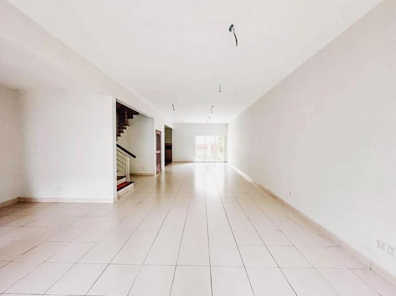 2-storey Terraced House for Sale in Denai Alam (Shah Alam) - Ka Ee - Living Room - PropertyGuru.com.my