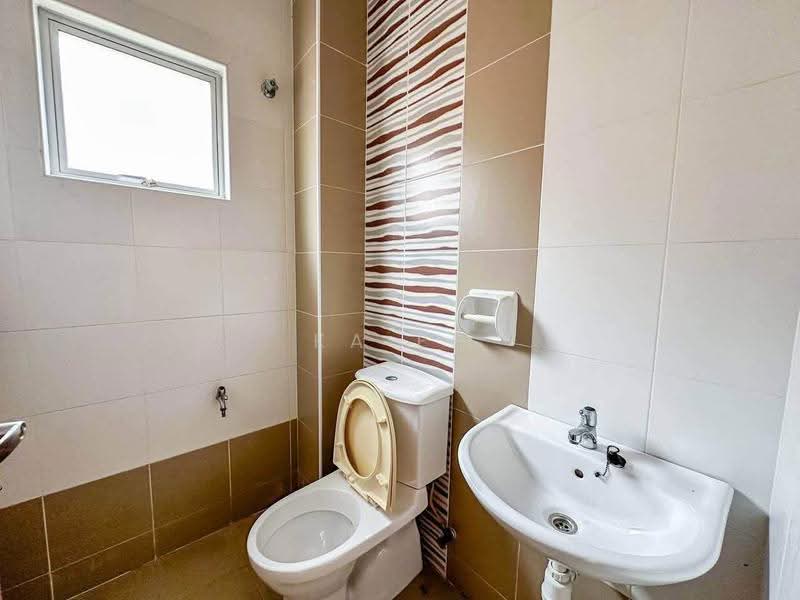 2-storey Terraced House for Sale in Denai Alam (Shah Alam) - Ka Ee - Bathroom - PropertyGuru.com.my
