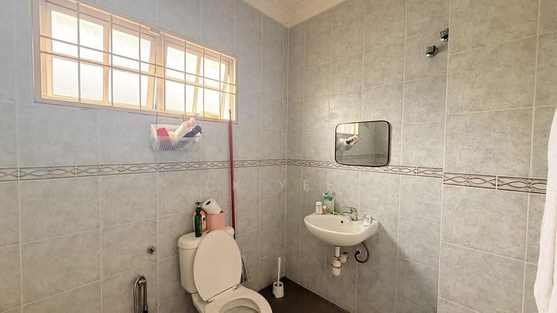 Rumah Teres 2-Tingkat untuk Dijual di Taman Midah (Cheras) - CK Yee - Bathroom - PropertyGuru.com.my