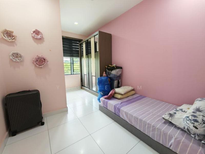 Rumah Teres 2-Tingkat untuk Dijual di Taman Kempas Indah (Tebrau) - Yvonne Lim - Bedroom - PropertyGuru.com.my