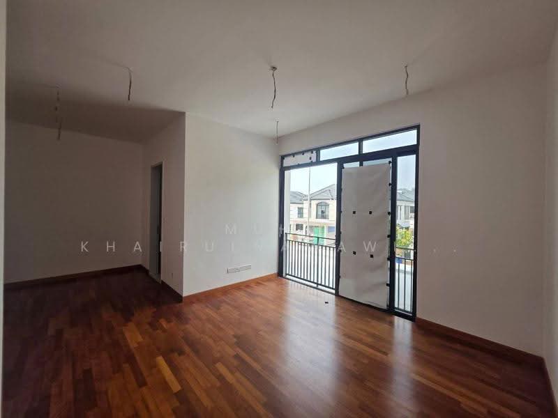 Rumah Berkembar untuk Dijual di Shah Alam (Selangor) - Muhd Khairulnawawi Kamaruddin - Living Room - PropertyGuru.com.my