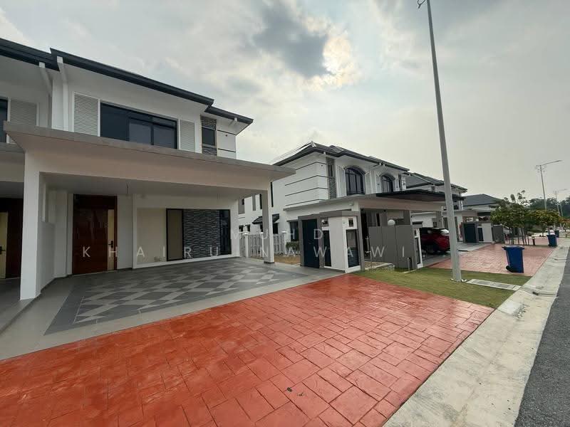 Rumah Berkembar untuk Dijual di Shah Alam (Selangor) - Muhd Khairulnawawi Kamaruddin - Exterior - PropertyGuru.com.my