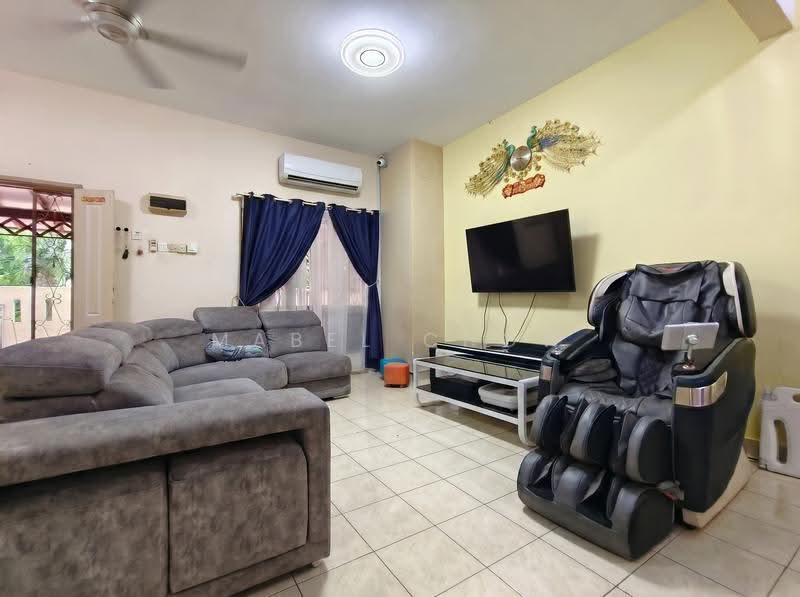 2-storey Terraced House for Sale in Seksyen 5B, Bandar Kinrara (Puchong) - Mabel Chow - Living Room - PropertyGuru.com.my