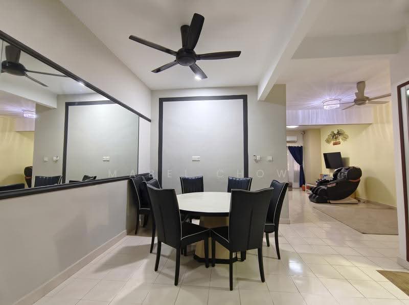 2-storey Terraced House for Sale in Seksyen 5B, Bandar Kinrara (Puchong) - Mabel Chow - Dining Room - PropertyGuru.com.my