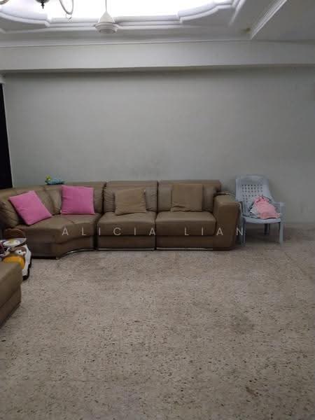 2-storey Terraced House for Rent in Taman Pelangi (Johor Bahru) - Alicia Lian - Living Room - PropertyGuru.com.my