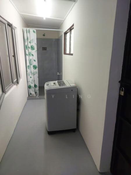 Rumah Teres 1-Tingkat untuk Disewa di Seksyen 8 (Petaling Jaya) - Key Ling - Bathroom - PropertyGuru.com.my