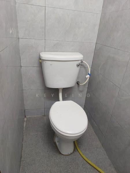 Rumah Teres 1-Tingkat untuk Disewa di Seksyen 8 (Petaling Jaya) - Key Ling - Bathroom - PropertyGuru.com.my