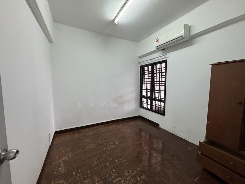 Kondominium untuk Dijual di Abadi Villa - Ivan Tan - Bedroom - PropertyGuru.com.my