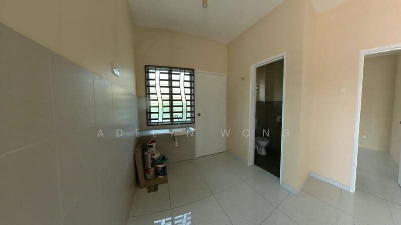Rumah Teres 1-Tingkat untuk Dijual di Taman Sungai Kapar Indah (Kapar) - Adelyn Wong - Bathroom - PropertyGuru.com.my