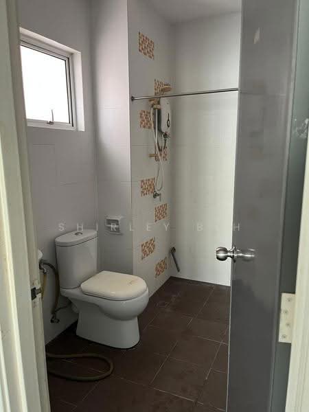 Pangsapuri untuk Disewa di One World 2 (1-Sky) - Shirley Beh - Bathroom - PropertyGuru.com.my