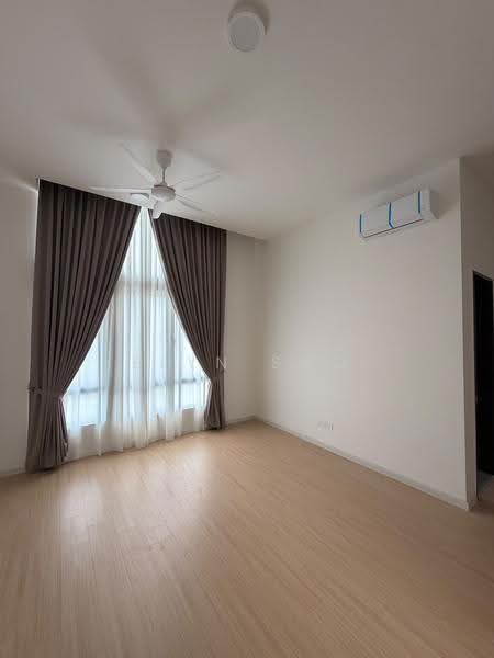 2-storey Terraced House for Rent in Twentyfive7 (Tanjong Duabelas) - Elyn Soo - Living Room - PropertyGuru.com.my