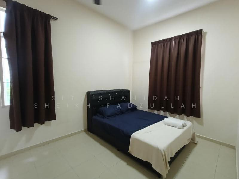 Rumah Berkembar untuk Dijual di Taman Pulau Gadong (Klebang) - Siti Shahidah Sheikh Fadzullah - Bedroom - PropertyGuru.com.my