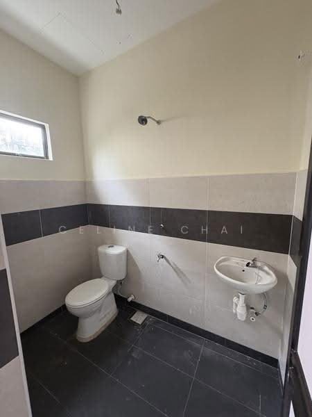 Rumah Teres 2-Tingkat untuk Dijual di Segamat (Johor) - Celine Chai - Bathroom - PropertyGuru.com.my