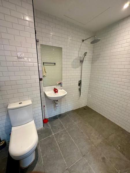 3.5-storey Terraced House for Sale in Duta Suria (Ampang) - Ivan Tan - Bathroom - PropertyGuru.com.my
