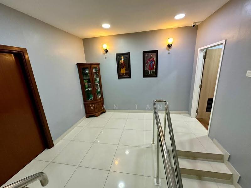 3.5-storey Terraced House for Sale in Duta Suria (Ampang) - Ivan Tan - Entrance - PropertyGuru.com.my
