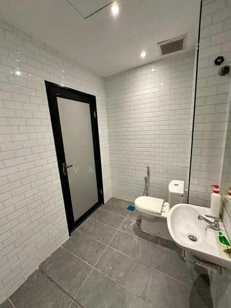 3.5-storey Terraced House for Sale in Duta Suria (Ampang) - Ivan Tan - Bathroom - PropertyGuru.com.my