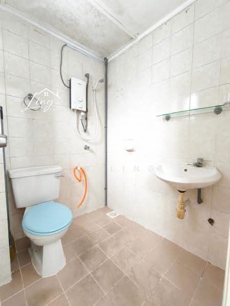 Kondominium untuk Disewa di D'aman Crimson - SW Ling - Bathroom 1 - PropertyGuru.com.my