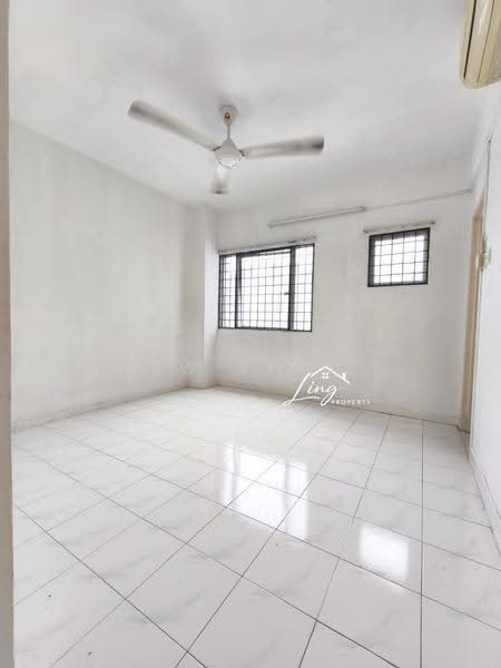 Kondominium untuk Disewa di D'aman Crimson - SW Ling - Master Bedroom - PropertyGuru.com.my