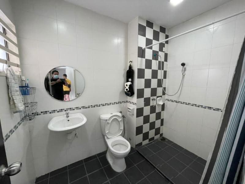Terraced House for Sale in Aman Putri (Sungai Buloh) - Kelven Tan - Bathroom - PropertyGuru.com.my
