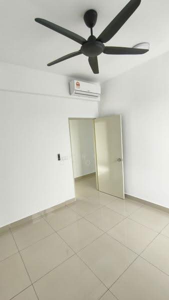 Kondominium untuk Disewa di Topaz Residence - Chris Choo - PropertyGuru.com.my