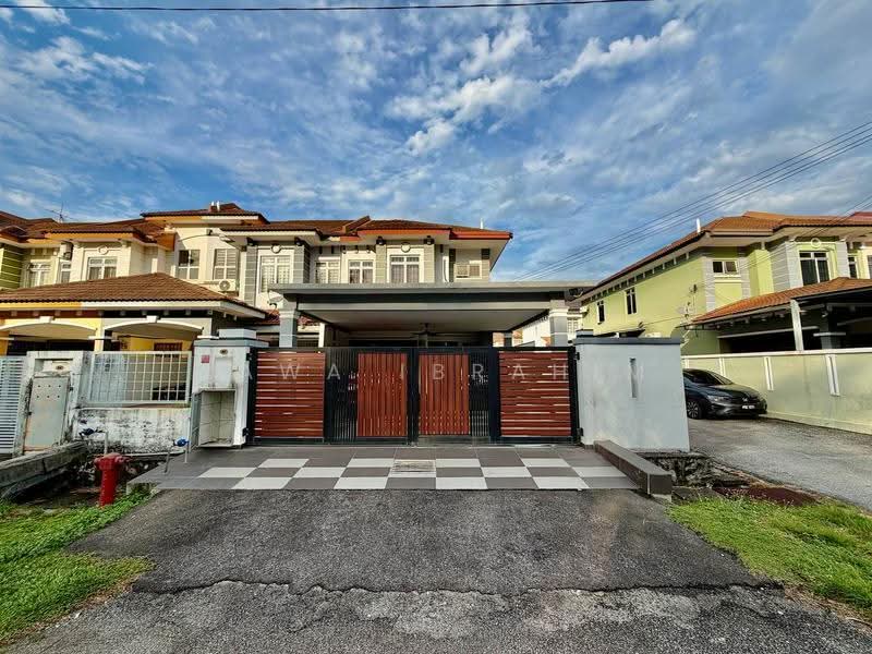2-storey Terraced House for Sale in Bandar Bukit Puchong 2 (Puchong) - Hawa Ibrahim - Exterior - PropertyGuru.com.my