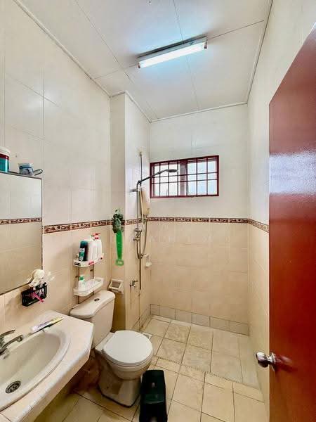 2-storey Terraced House for Sale in Bandar Bukit Puchong 2 (Puchong) - Hawa Ibrahim - Bathroom - PropertyGuru.com.my