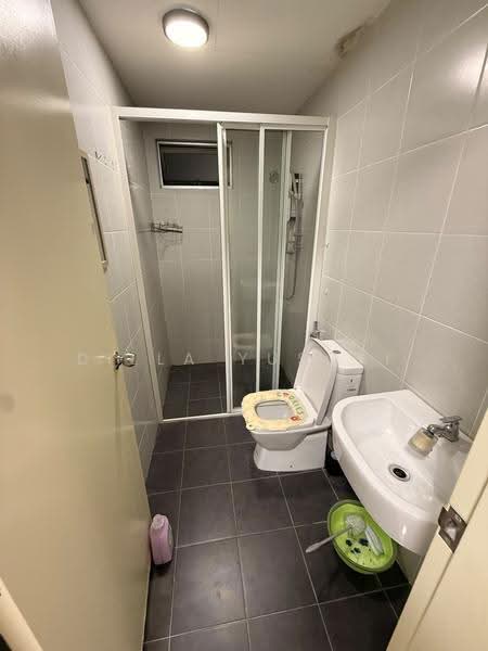 Service Residence for Rent at Cerrado Residence @ Southville City - DILLA YUSOFF - Bathroom - PropertyGuru.com.my