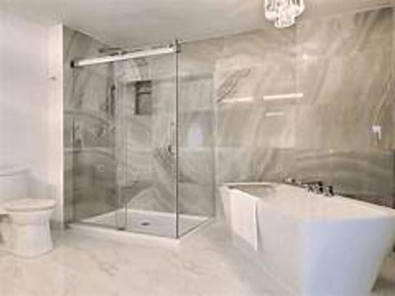 Kondominium untuk Dijual di Ayanna Resort Residences - Crystal Ong - Bathroom - PropertyGuru.com.my