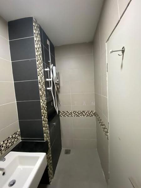 Condominium for Rent at The Vyne - Rex Tan - Bathroom - PropertyGuru.com.my