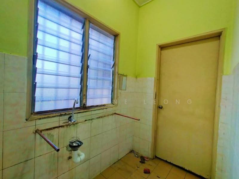 1-storey Terraced House for Sale in Rawang (Selangor) - Katherine Leong - Kitchen - PropertyGuru.com.my