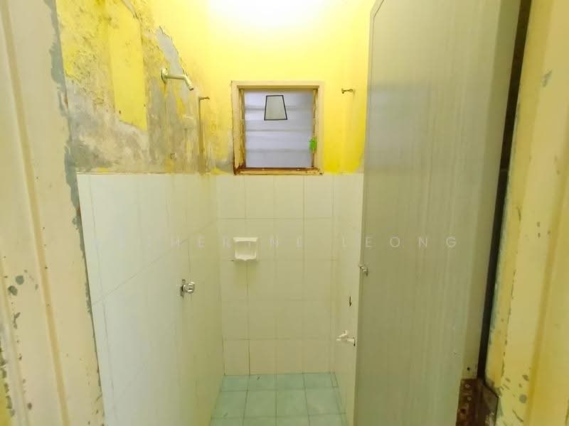 1-storey Terraced House for Sale in Rawang (Selangor) - Katherine Leong - Bathroom - PropertyGuru.com.my