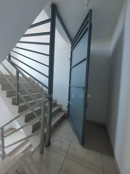 Kilang untuk Disewa di Aman Perdana (Kapar) - Lim Jeon - Corridor - PropertyGuru.com.my