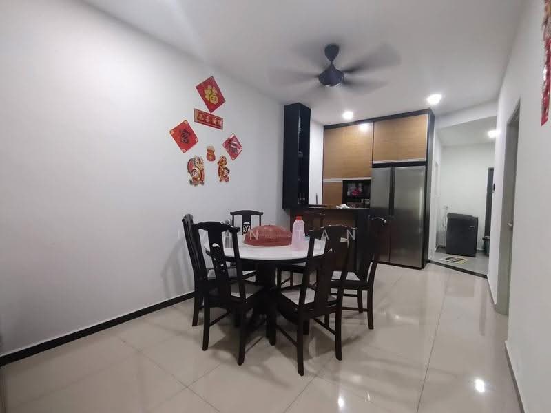 Rumah Teres 1-Tingkat untuk Dijual di Taman Seri Timah (Seri Kembangan) - Ivan Tan - Dining Room - PropertyGuru.com.my
