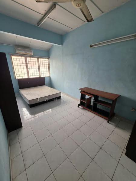 Rumah Teres 1-Tingkat untuk Disewa di Taman Perling (Perling) - John Sia - Bedroom - PropertyGuru.com.my