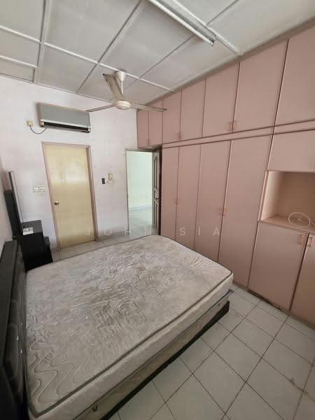 Rumah Teres 1-Tingkat untuk Disewa di Taman Perling (Perling) - John Sia - Bedroom - PropertyGuru.com.my