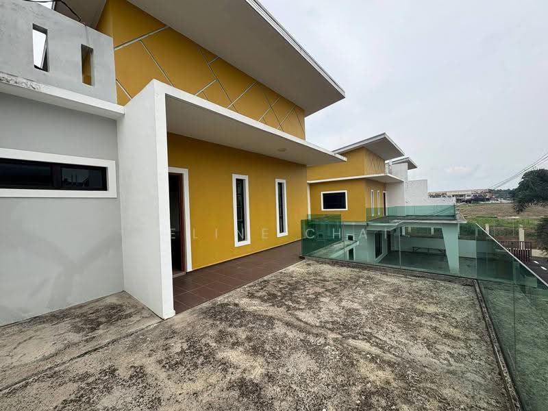 Semi-Detached House for Sale in Segamat (Johor) - Celine Chai - Exterior - PropertyGuru.com.my