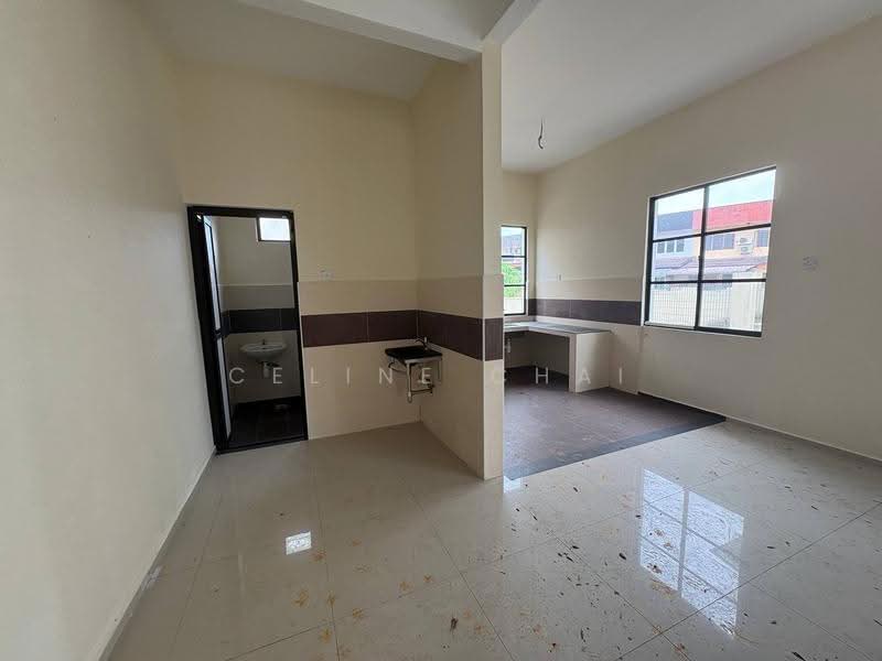 Semi-Detached House for Sale in Segamat (Johor) - Celine Chai - Kitchen - PropertyGuru.com.my